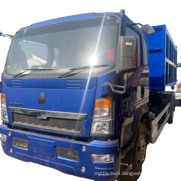 SINOTRUK HOWO 10 Tons arm roll garbage truck